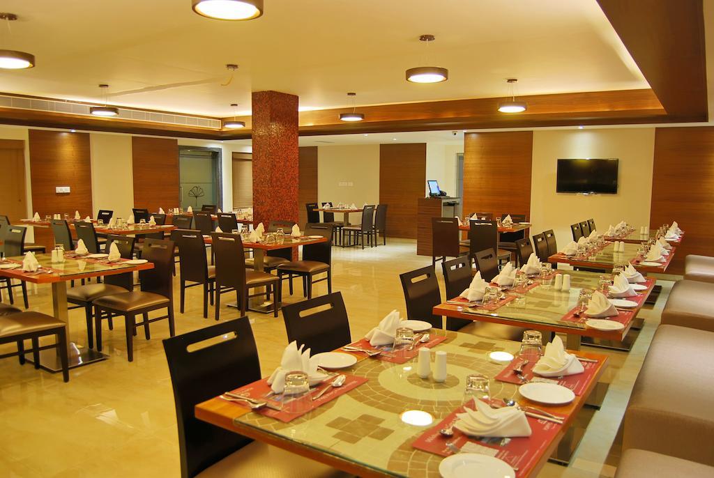 ป๊อปปี้ส อนุกุลา เรสซิเดนซี Hotel ฮอร์นีเบ็ชวา ภายนอก รูปภาพ